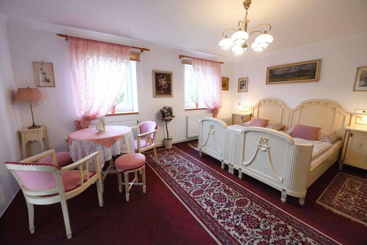 Penzion V Chaloupce Rychnov nad Kneznou Exterior foto